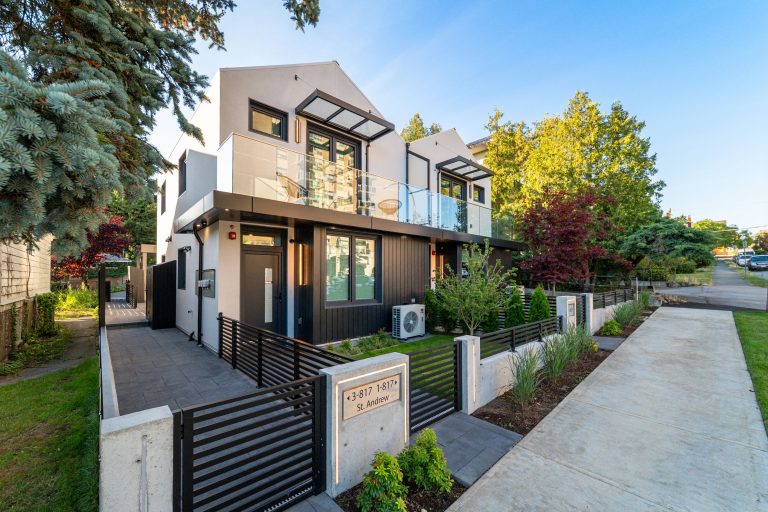 Muilt-unit Custom home builder